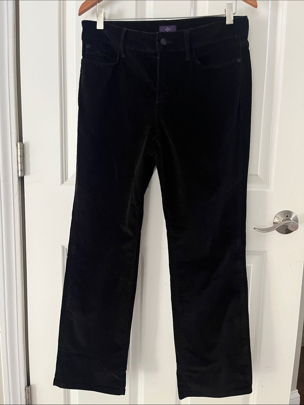 NYDJ Black Corduroy Straight Fit Cotton stretch Pants 10 petite,5 pocket classic